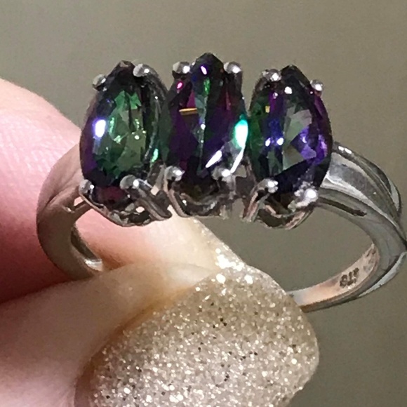 🍒NWT! Northern Lights Mystic Topaz Trilogy Ring - Picture 7 of 7